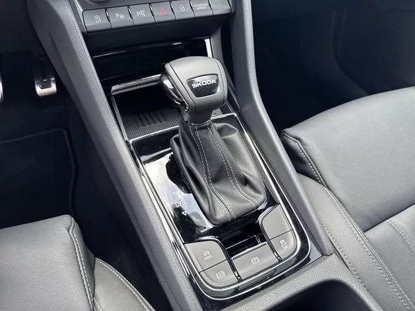 Škoda Karoq 1.5 TSI DSG Sportline - foto 28
