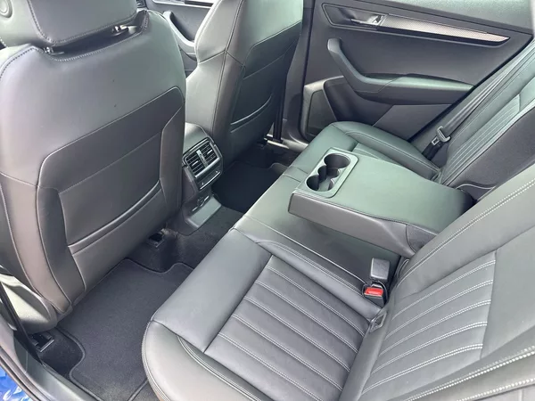 Škoda Karoq 1.5 TSI DSG Sportline - foto 8