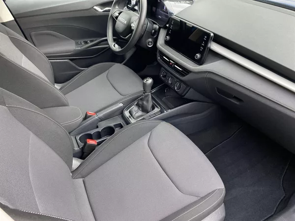 Škoda Fabia 1.0 MPI Selection - foto 10