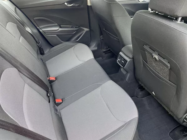 Škoda Fabia 1.0 MPI Selection - foto 11