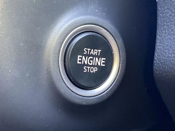 Škoda Fabia 1.0 MPI Selection - foto 24