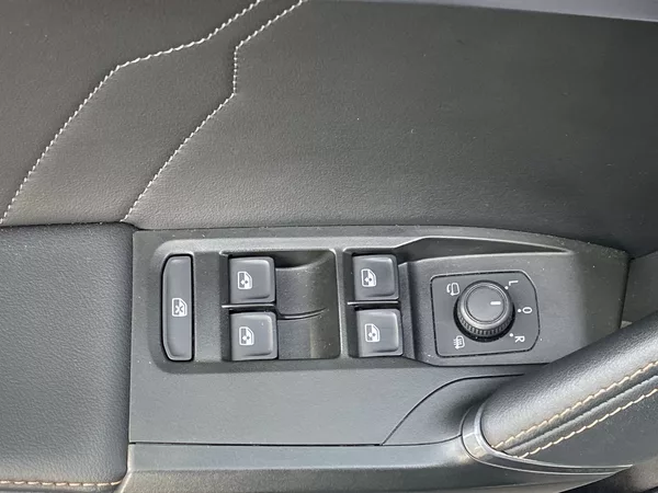 Cupra Formentor 1.5 TSI - foto 14