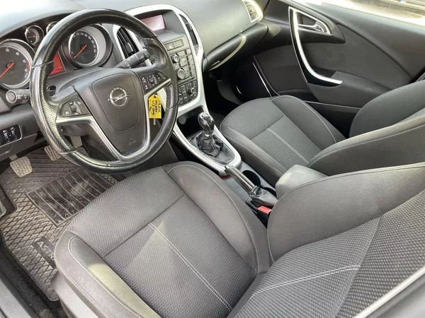 Opel Astra Combi 1.7 D Sport Tourer - foto 6