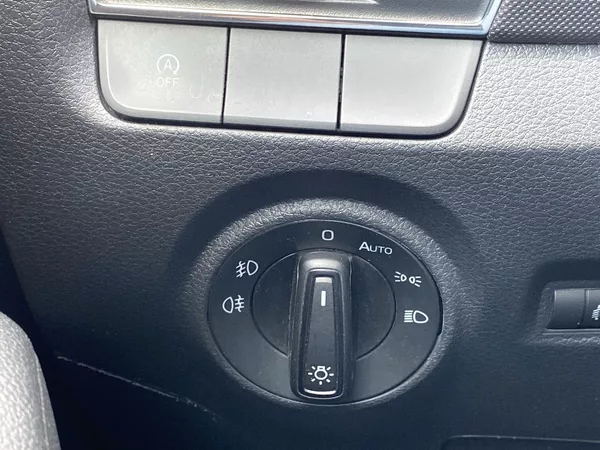 Škoda Fabia Combi 1.0 TSI Ambition Top - foto 19