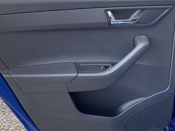 Škoda Fabia 1.0 TSI Style - foto 22