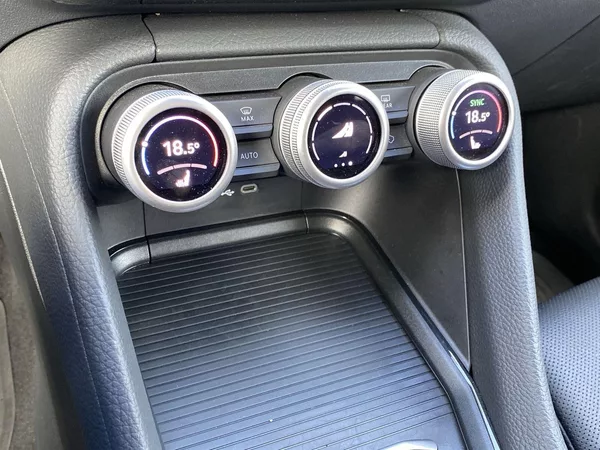 Škoda Kodiaq 2.0 TDI 4x4 DSG Exclusive Sele - foto 29
