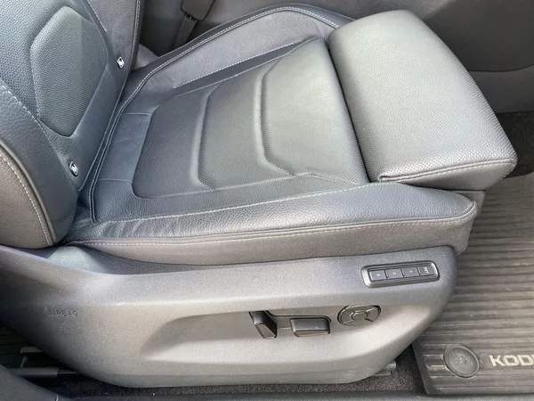 Škoda Kodiaq 2.0 TDI 4x4 DSG Exclusive Sele - foto 39