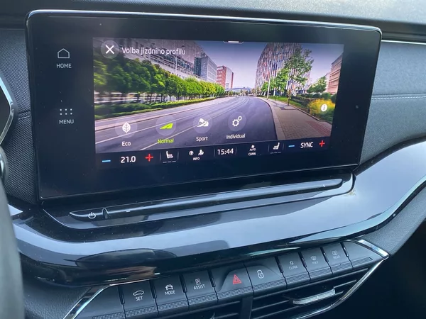 Škoda Octavia 1.5 TSI Style+ - foto 22