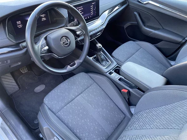 Škoda Octavia 1.5 TSI Style+ - foto 6
