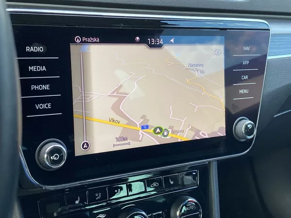 Škoda Superb 1.5 TSI Style - foto 14
