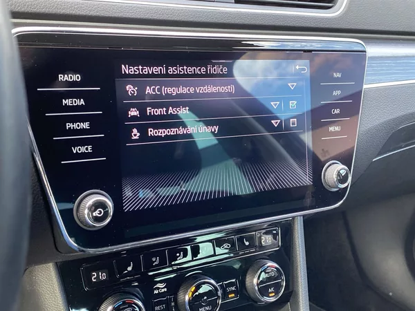 Škoda Superb 1.5 TSI Style - foto 17