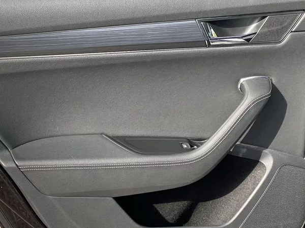 Škoda Superb 1.5 TSI Style - foto 28