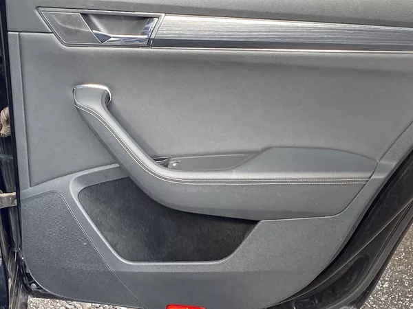 Škoda Superb 1.5 TSI Style - foto 30