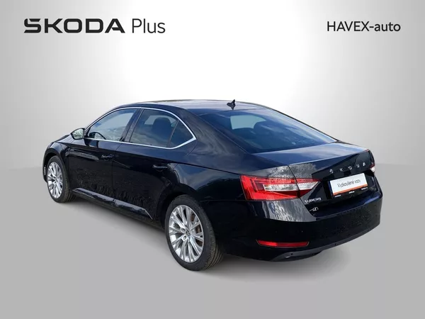 Škoda Superb 1.5 TSI Style - foto 37