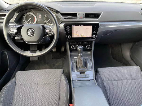 Škoda Superb 1.5 TSI Style - foto 5