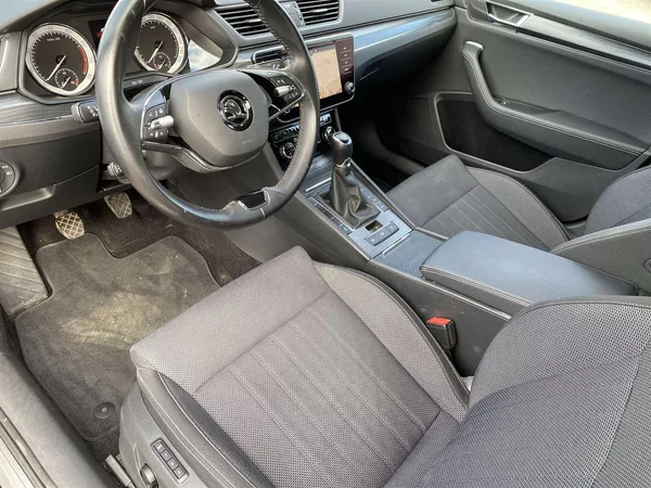 Škoda Superb 1.5 TSI Style - foto 6