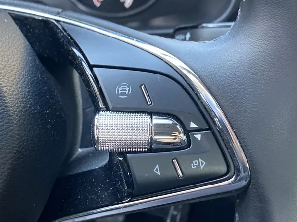 Škoda Kamiq 1.0 TSI Ambition - foto 16