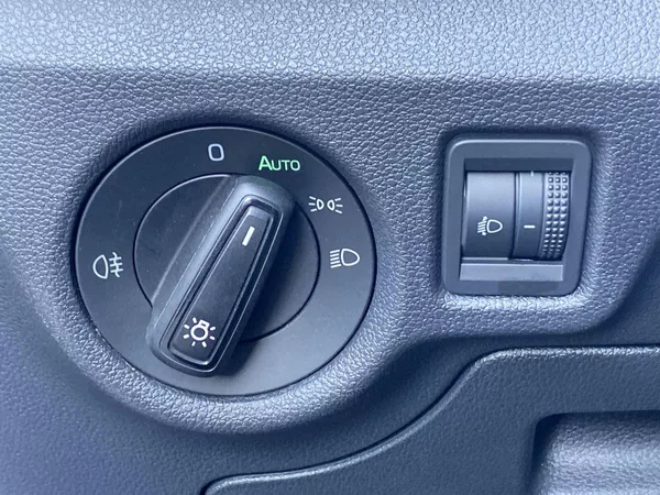 Škoda Kamiq 1.0 TSI Ambition - foto 21