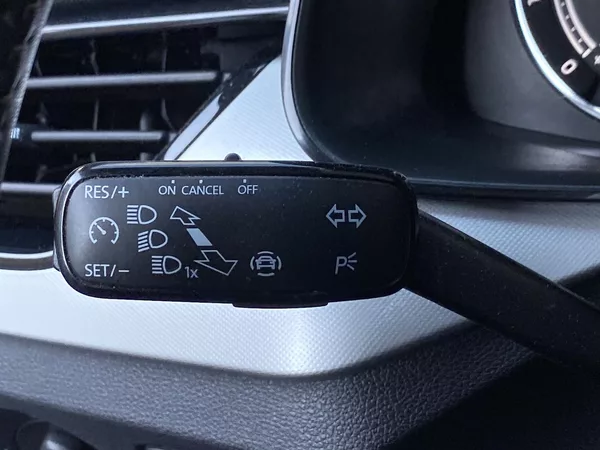 Škoda Kamiq 1.0 TSI Ambition - foto 23