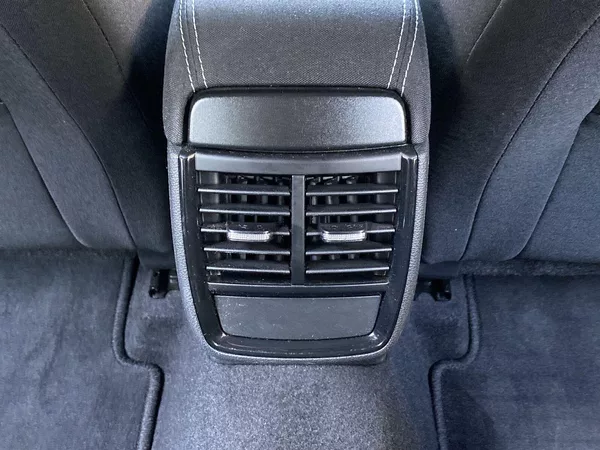 Škoda Kamiq 1.0 TSI Ambition - foto 25