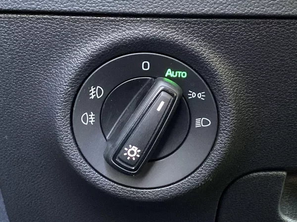 Škoda Karoq 1.5 TSI Selection - foto 19