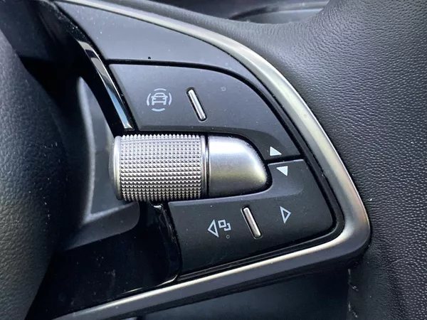 Škoda Karoq 1.5 TSI Selection - foto 24