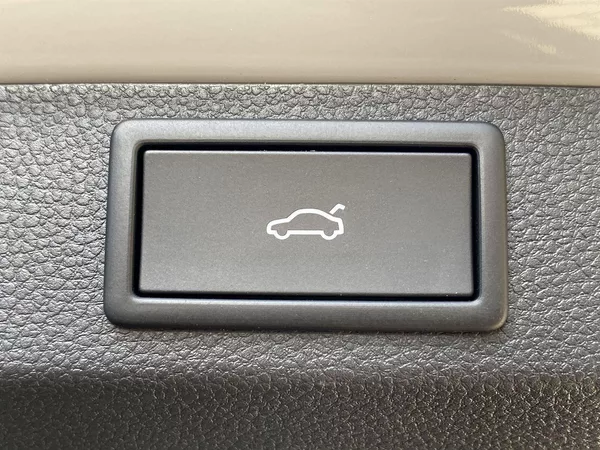 Škoda Karoq 1.5 TSI Selection - foto 27