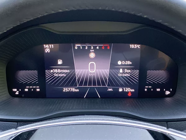 Škoda Karoq 1.5 TSI Selection - foto 7