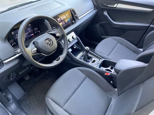 Škoda Karoq 1.5 TSI Selection - foto 8
