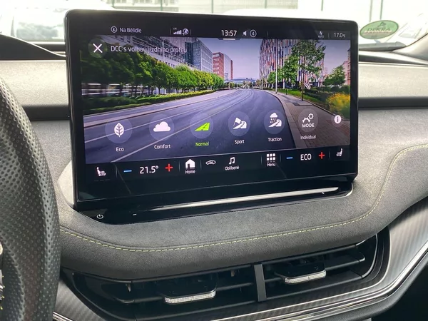 Škoda Enyaq iV 80x RS - foto 16