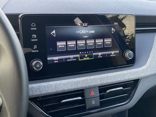 Škoda Kamiq 1.0 TSI Selection - foto 12