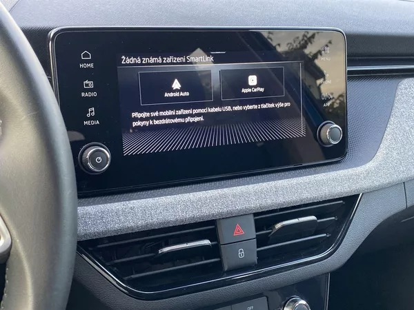 Škoda Kamiq 1.0 TSI Selection - foto 16