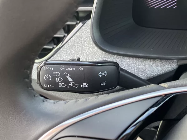 Škoda Kamiq 1.0 TSI Selection - foto 22