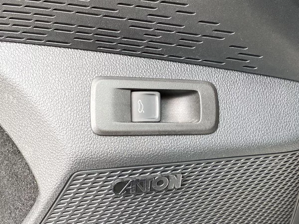 Škoda Octavia Combi 2.0 TDI DSG Style + - foto 25