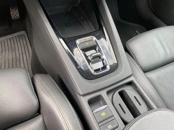 Škoda Octavia Combi 2.0 TDI DSG Style + - foto 27