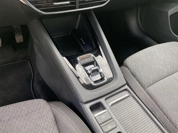 Škoda Octavia Combi 2.0 TDI DSG Style + - foto 26