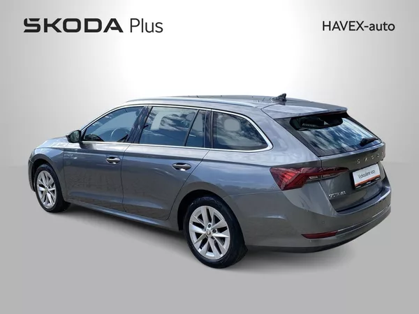Škoda Octavia Combi 2.0 TDI DSG Style + - foto 31