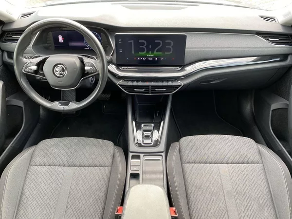 Škoda Octavia Combi 2.0 TDI DSG Style + - foto 5