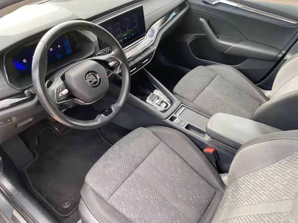 Škoda Octavia Combi 2.0 TDI DSG Style + - foto 6