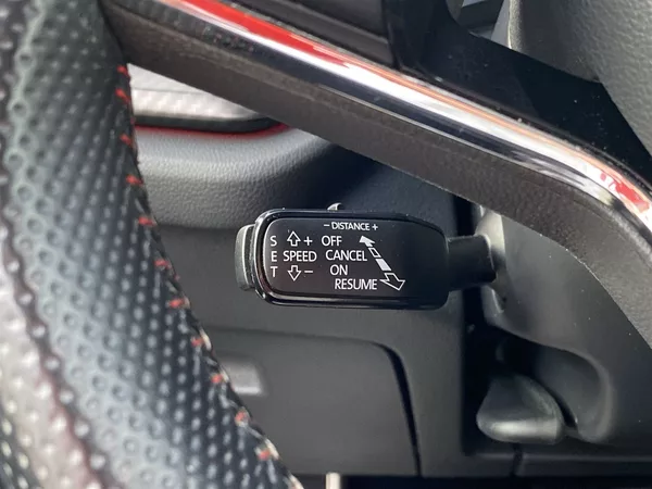 Škoda Octavia Combi 2.0 TDI DSG RS - foto 24