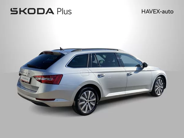 Škoda Superb Combi 2.0 TDI DSG Ambition - foto 2