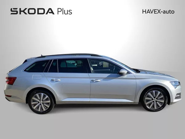 Škoda Superb Combi 2.0 TDI DSG Ambition - foto 33