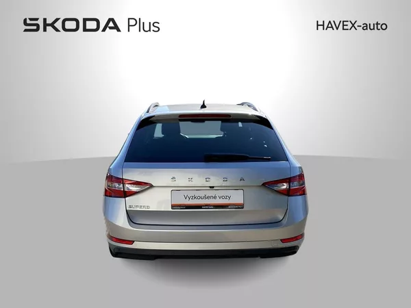 Škoda Superb Combi 2.0 TDI DSG Ambition - foto 35
