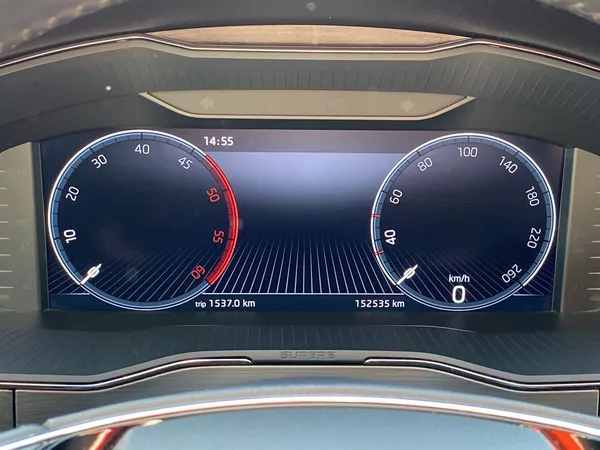 Škoda Superb Combi 2.0 TDI DSG Style - foto 10