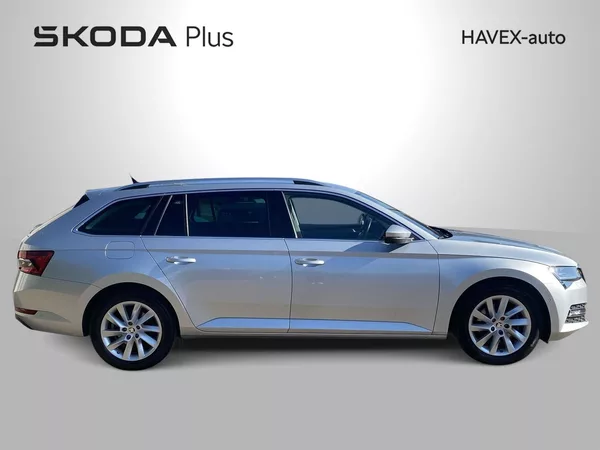 Škoda Superb Combi 2.0 TDI DSG Style - foto 34