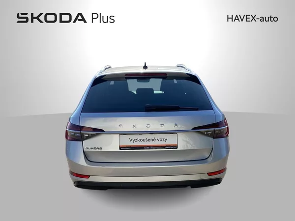 Škoda Superb Combi 2.0 TDI DSG Style - foto 35