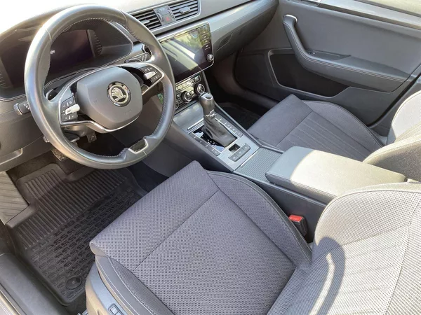 Škoda Superb Combi 2.0 TDI DSG Style - foto 6