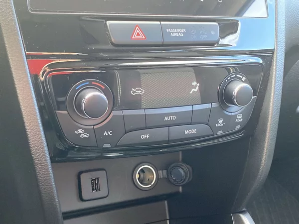 Suzuki Vitara 1.4 BoosterJet Premium - foto 16