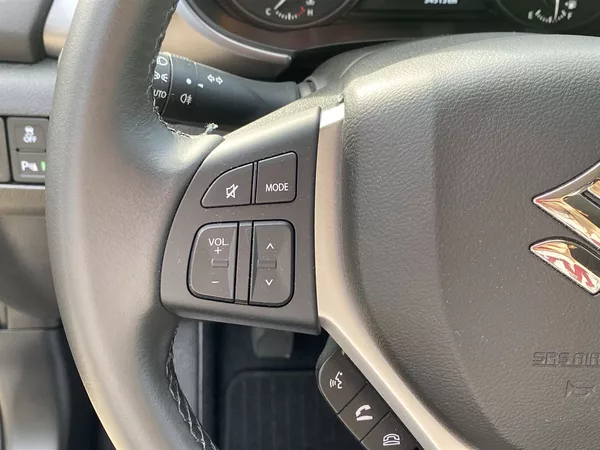 Suzuki Vitara 1.4 BoosterJet Premium - foto 17