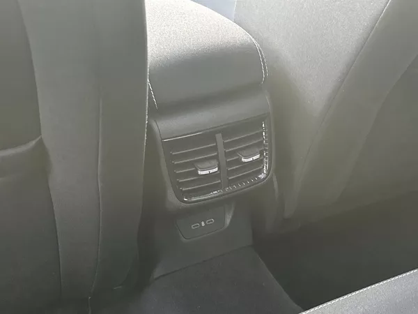 Škoda Fabia 1.0 TSI DSG Monte Carlo - foto 24